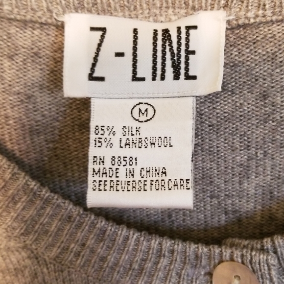 💥🔔Z-Line Floral Cardigan - Picture 3 of 4